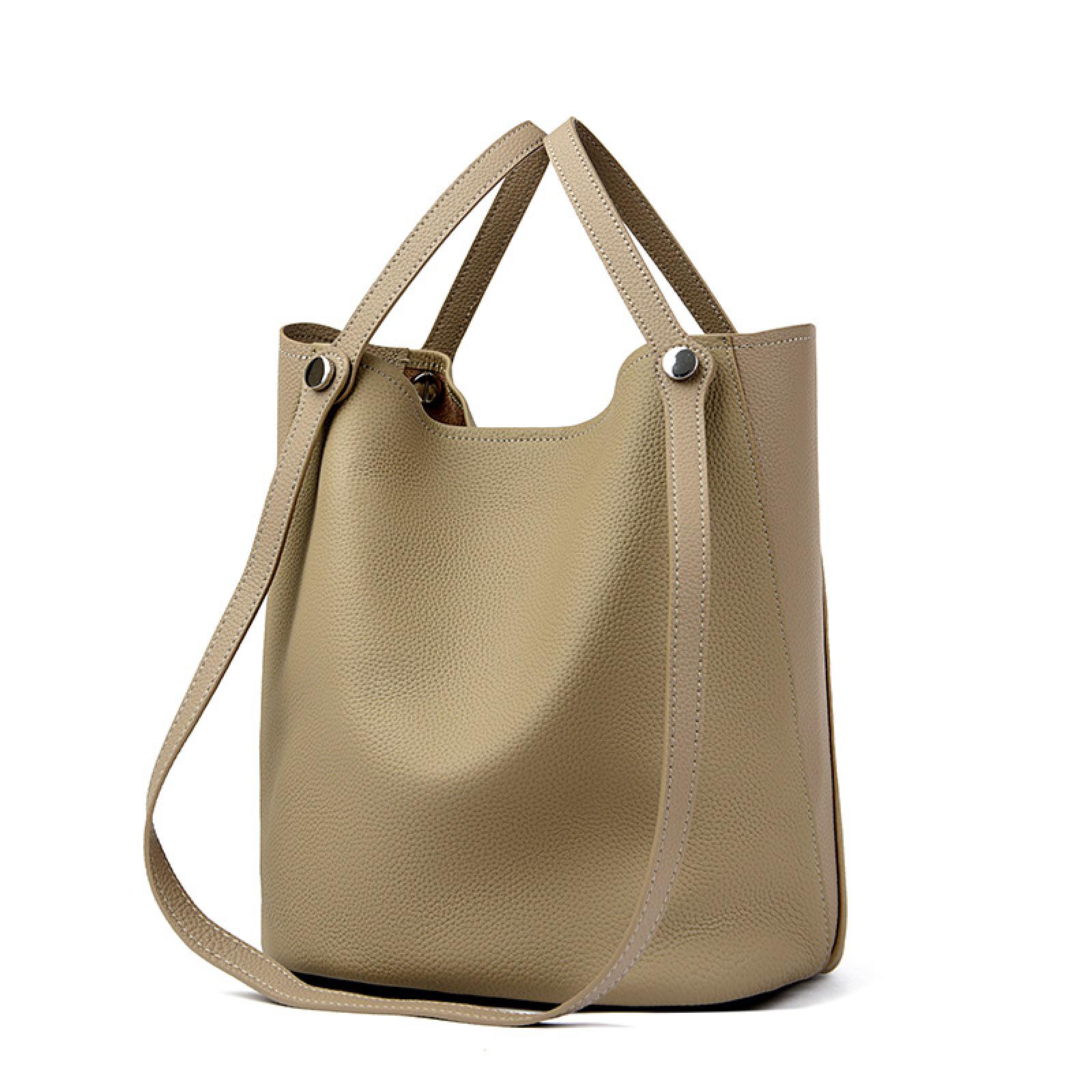 The Essential Appeal of Crocodile-Patterned Handbags for Fashion-Forward Women